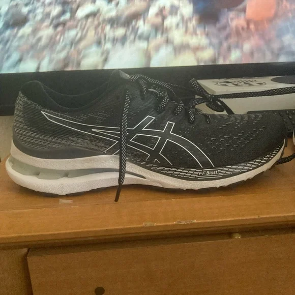 Asics | Shoes | Gelkayano 28mens Running Shoes Size 95 | Poshmark